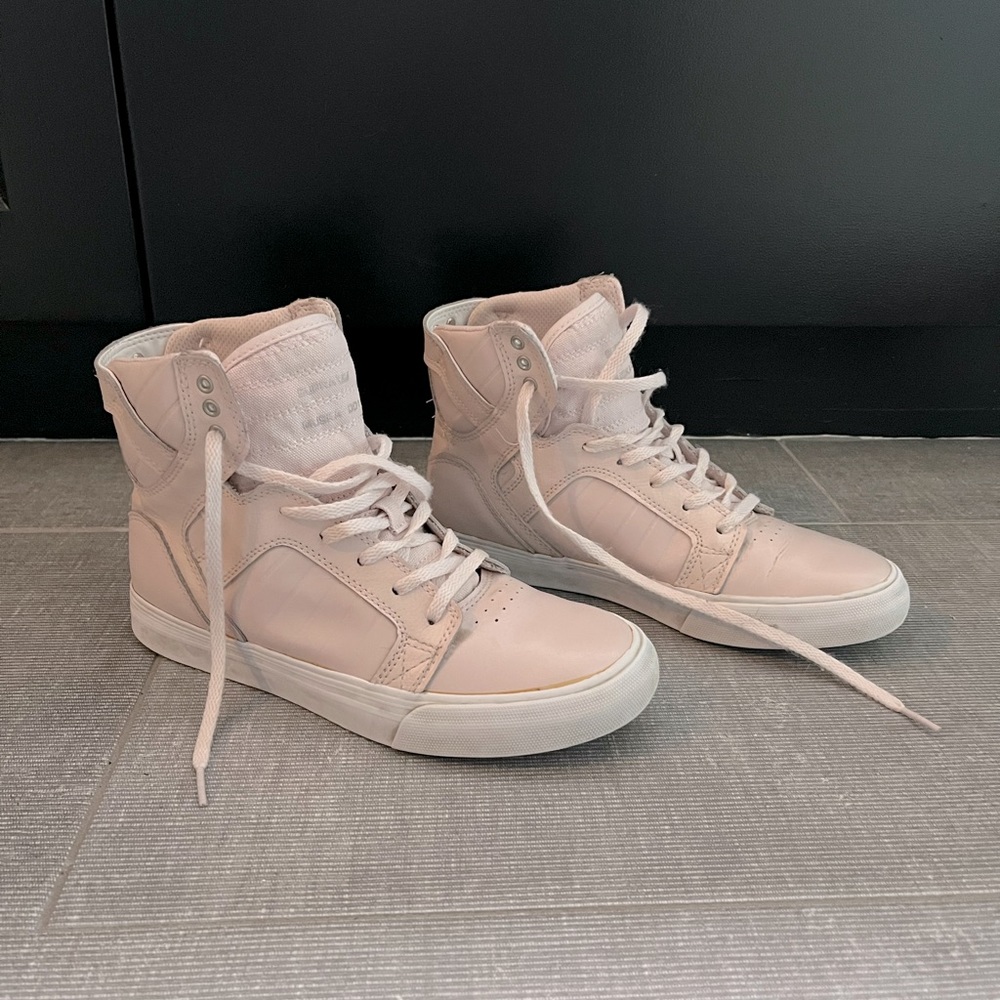 Supra High Tops Women 7/Boys 5.5